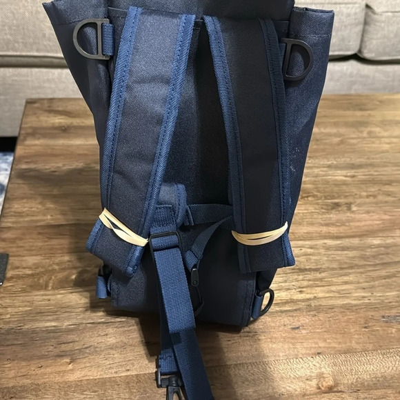 Backpack Oxygen Tank Carrier for C, M9,M6 Or Smaller Oxygen Tanks AIRLIFT Unisex - Picture 3 of 4